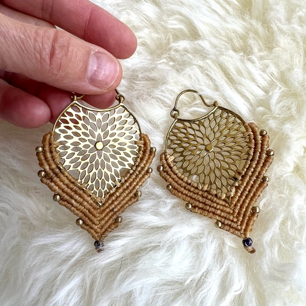 Artisan Handwoven HEMP & BRASS Mandala Boho Earrings - Picture 3 of 7